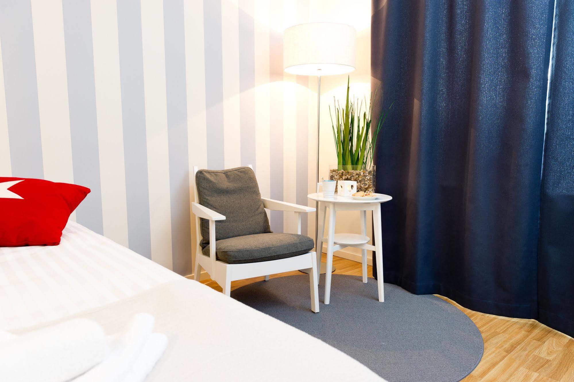 Attendo Park Hotell Huddinge Eksteriør bilde